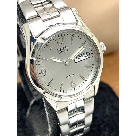 Citizen Women's Watch EQ0540-57A Quartz Silver Dial Day Date Petite 25mm Steel - Picture 12 of 13